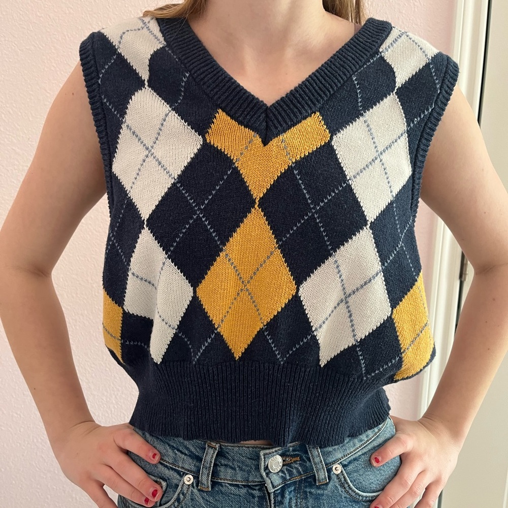 american eagle argyle sweater vest